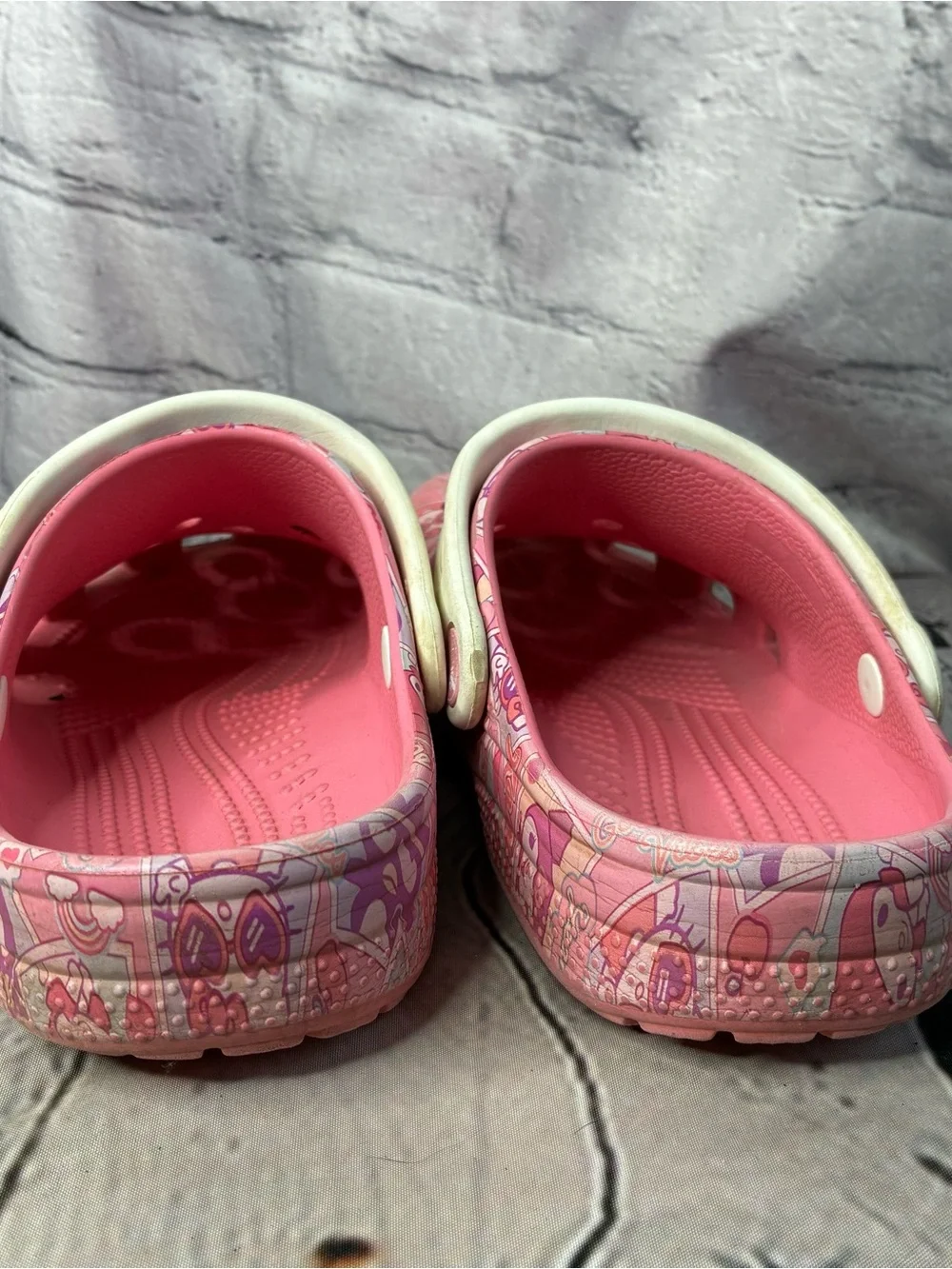 CROCS x Sanrio Hello Kitty & Friends  Classic Pink Clogs w/ Jibbitz Girls Sz 3